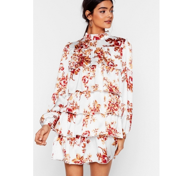 Nasty Gal Size 6 Floral High Neck Tiered Mini Dress - Picture 4 of 11
